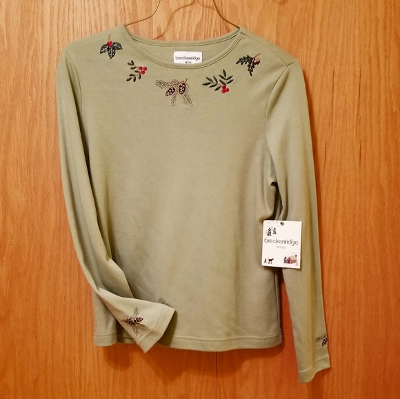 breckenridge Tops - Embroidered Long Sleeve Top Outdoor Nature Women